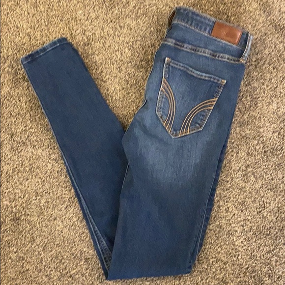 Hollister Jeans - Picture 7 of 7